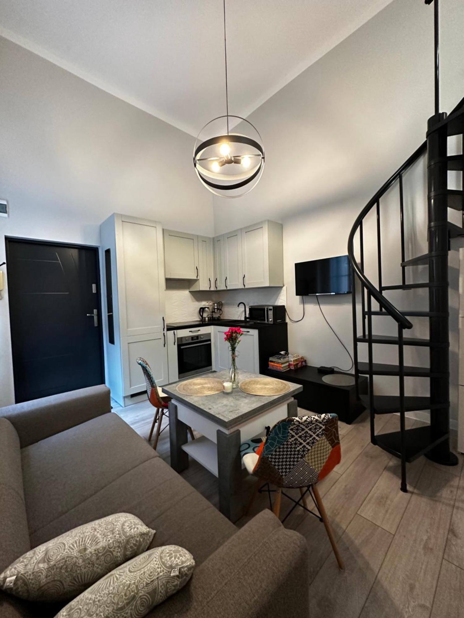 Miniapartament Jelonka يلينيا غورا المظهر الخارجي الصورة